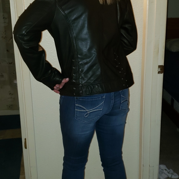 NWT Guess leather jacket - Picture 6 of 7